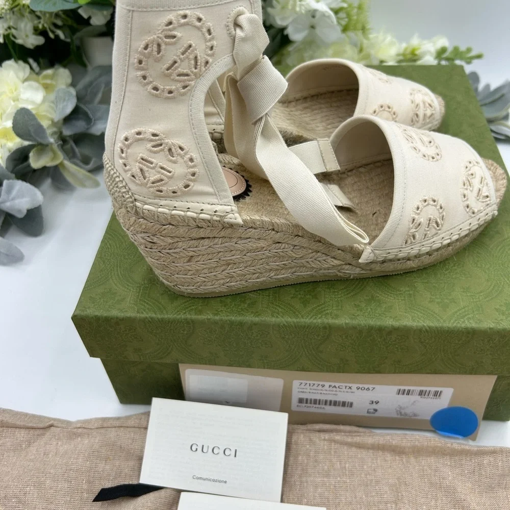 Gucci elegant espadrilles